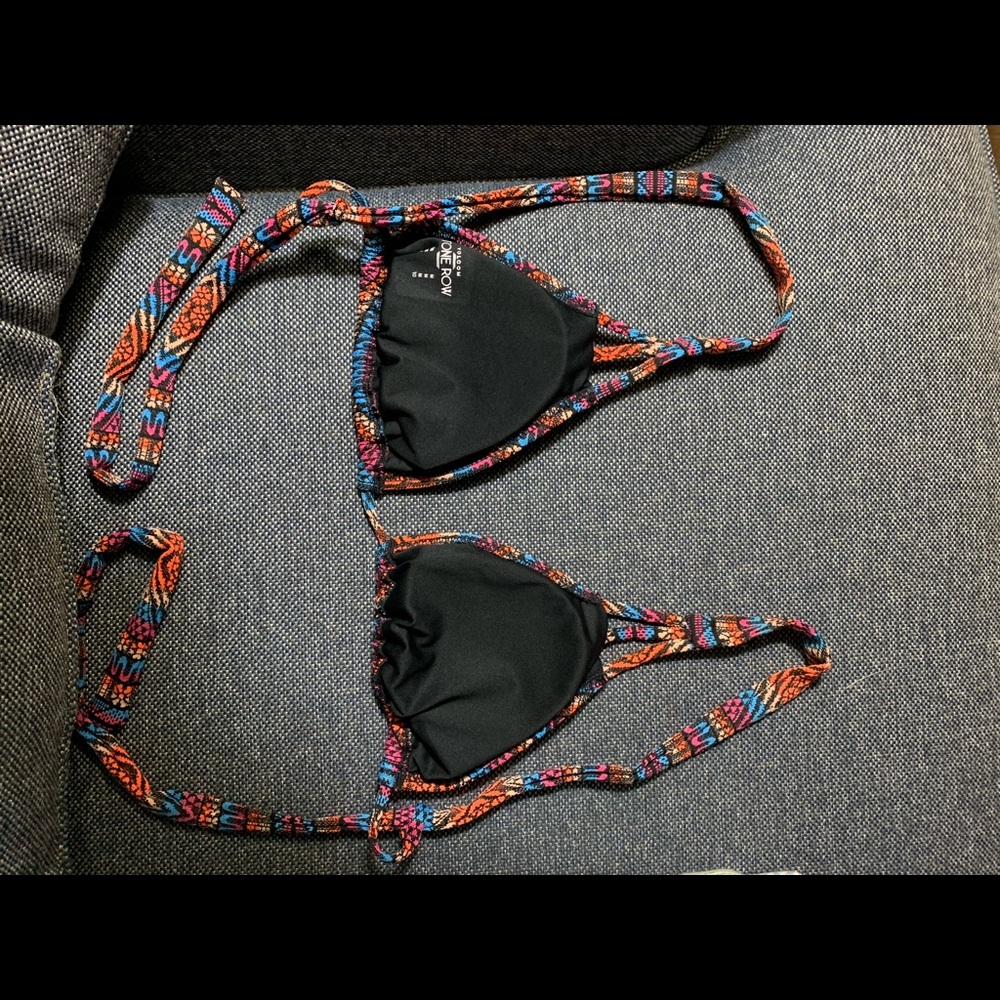 Volcom Triangle Bikini Top - Picture 3 of 6